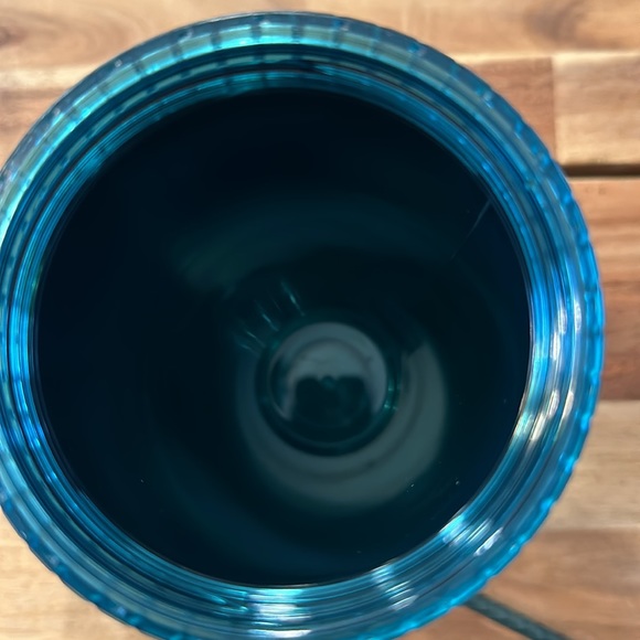 Starbucks New Limited Edition Valentines Venti / NWT - Picture 7 of 7